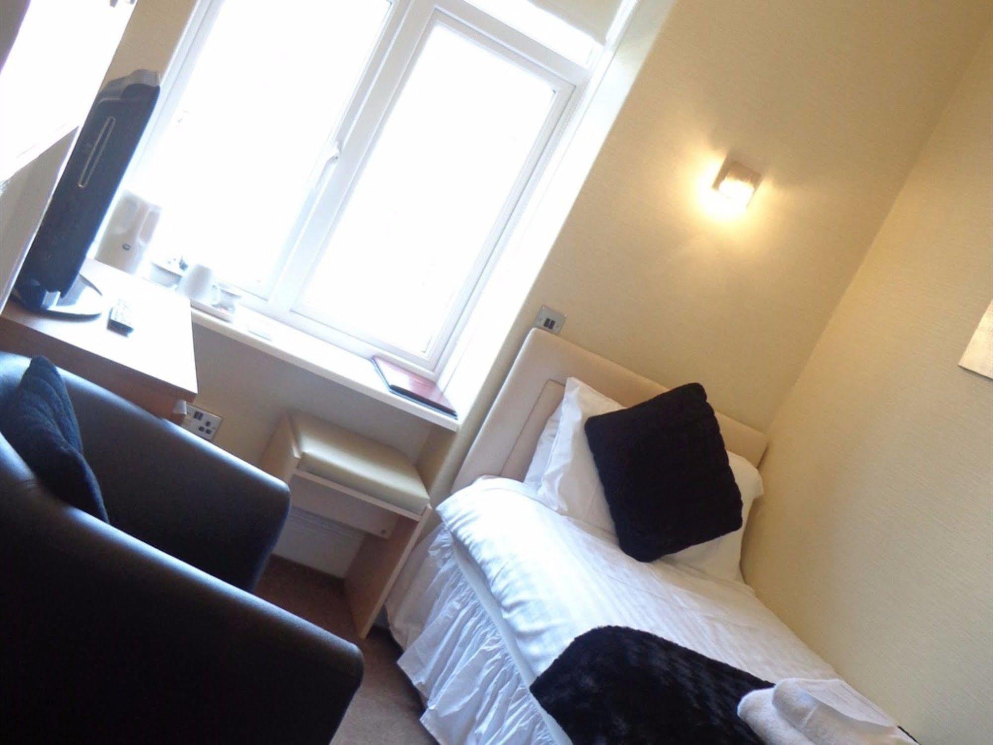 Acorn Lodge Harrogate Extérieur photo